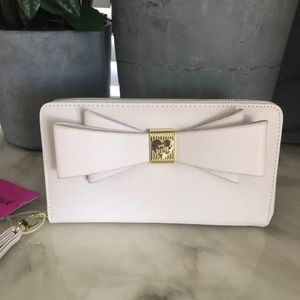 Betsey Johnson Zia Wallet Bone colored Bow